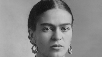 Frida Kahlo em retrato de Guillermo Kahlo