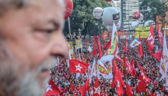 Lula em ato na praça da República, em São Paulo (Foto: Ricardo Stuckert)