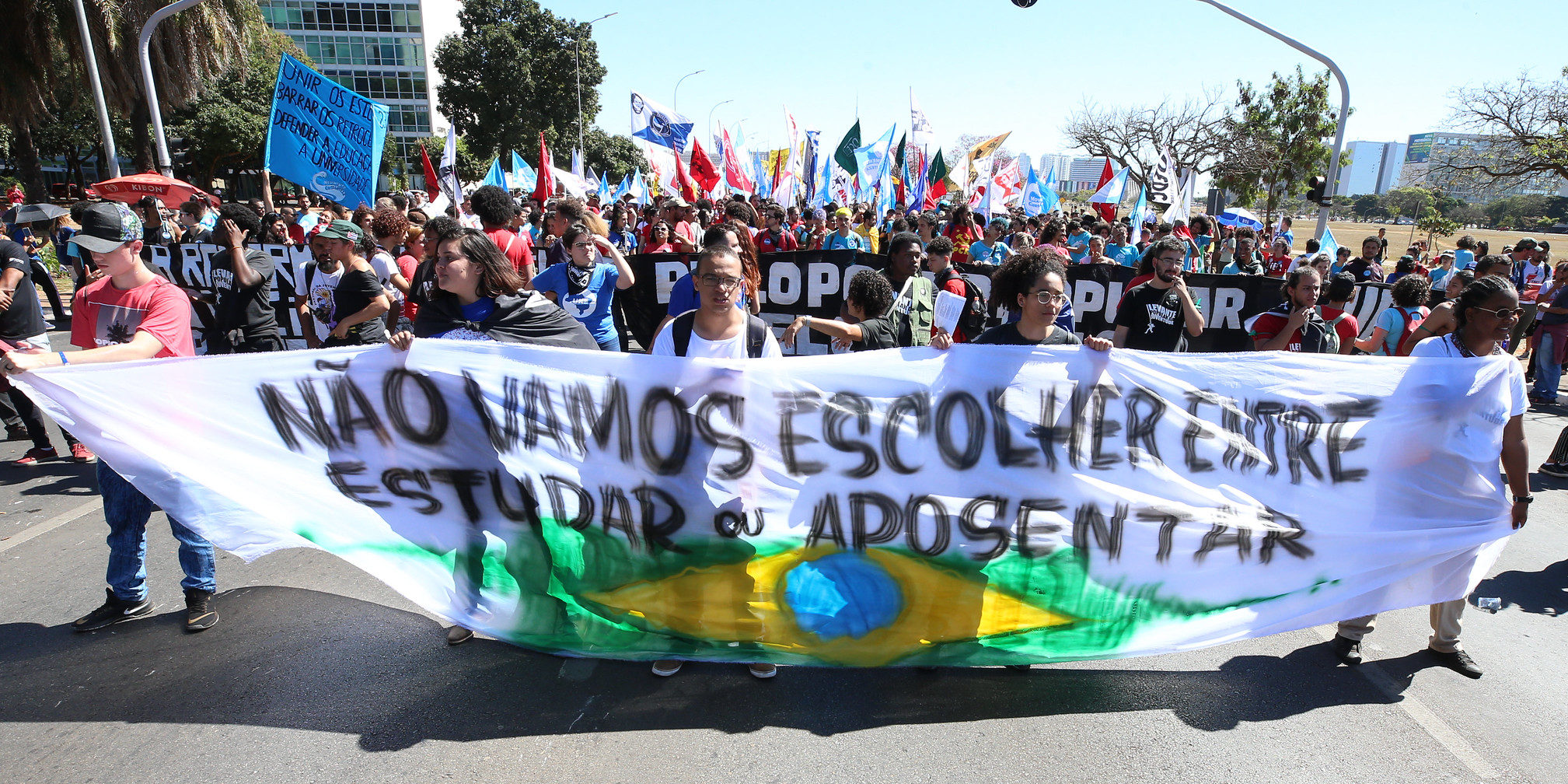 A liberdade de expressão no trabalho diante da atual conjuntura política no Brasil