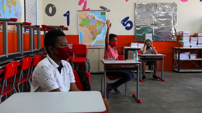 Escola e pandemia: proteger a vida para garantir o direito à educação