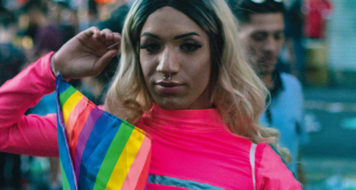 Participante da parada LGBTI+ de São Paulo MATTEUS BERNARDES/PEXELS em 2019